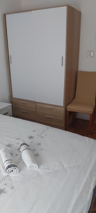 Kuca Za Odmor Varos Villa Vrlika Exterior foto