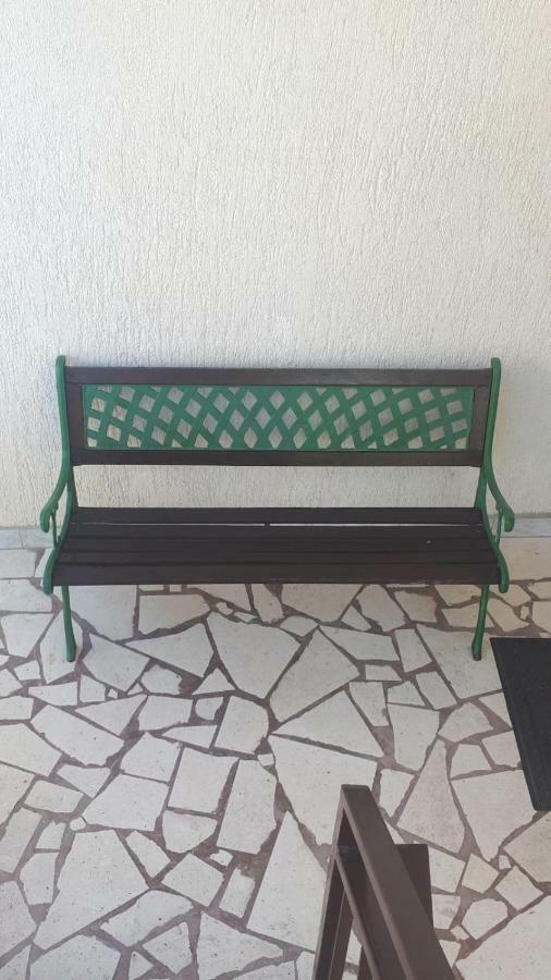 Kuca Za Odmor Varos Villa Vrlika Exterior foto